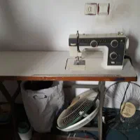 چرخ خیاطی یاسمین به همراه میز