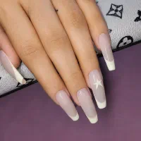 آفر ویژه کاشت ناخن زیباشهر