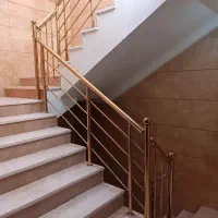 شرکت تخصصی نصب انواع نرده حفاظ سازه پله خم شیشه و.|خدمات پیشه و مهارت|شیراز, دکتر حسابی|دیوار