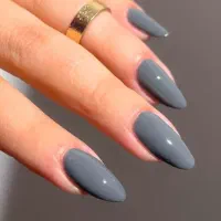 کاشت ناخن و ژلیش