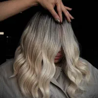 مرکز تخصصی رنگ و لایت