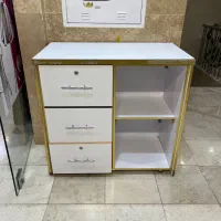 میز کشو دار