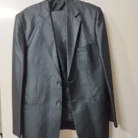 کت وشلوار مردانه تمیز وسالم