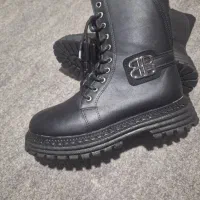 بوت|کیف، کفش، کمربند|لردگان, |دیوار