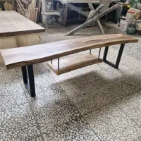 میز تلویزیون گردو با کیفیت ساخته شده از چوب طبیعی