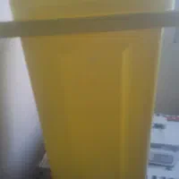 سطل زباله استفاده نشده