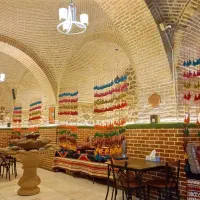 دو همکار خانوم