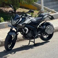 Ns 200 ان اس مدل ۱۴۰۰|موتورسیکلت|قم, بنیاد|دیوار