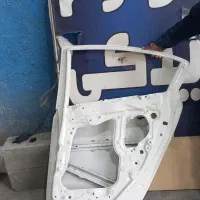 دربدعقب راست مزدا