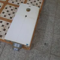 ابگرمکن دیواری ۳۲۱۵ در حد نو سالم بشرط