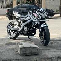 Ns200