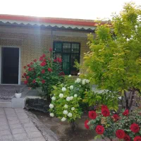 خانه ویلایی در روستا یی