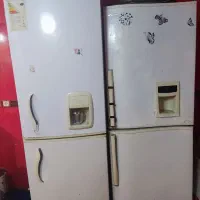 دوعدد یخچال فریزر تمیز
