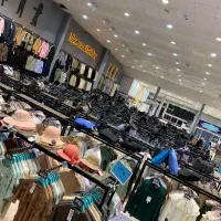 استخدام فروشنده پوشاک