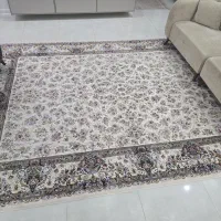 یک تخته فرش کاشان ۶ متری  نو و آکبند مناسب جهیزیه