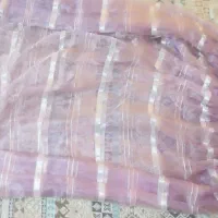 پرده درحدنو سالم وتمیز