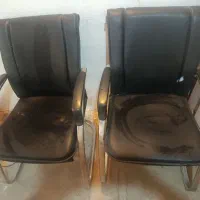 صندلی و کمد