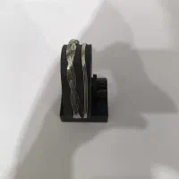 گردن بند|بدلیجات|قم, حقیقت|دیوار