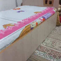 تخت یک نفره( نوجوان) همراه با خوشخواب|تخت و سرویس خواب|خمینیشهر, |دیوار