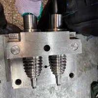 طراحی قالب سازی و تولید قطعات لاستیک و پلاستیک|خدمات پیشه و مهارت|یزد, |دیوار