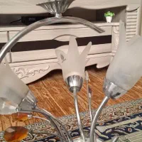 لوستر سه شاخه|لوستر و چراغ آویز|شاهین‌شهر, شهرک گلدیس|دیوار