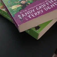دو کتاب از مجوعه کتاب های Treehouse برای نوجوانان|کتاب و مجله آموزشی|تهران, جماران (نیاوران)|دیوار