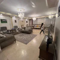 سعادت اباد/۱۷۰مترصرافها/بامسترولابی/۳پارکینگ/۳ساله