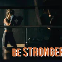 مربی بدنسازی فیتنس حرکات اصلاحی و درمانی