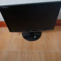 مانیتور ۱۹ اینچ ال جی سالم با کابل تبدیل HDMI