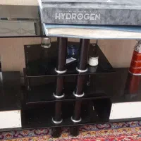 میز شیشه ای تمیز