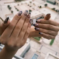 مدل رایگان کاشت ناخن (تعداد محدود)