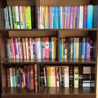 کتابخانه ام دی اف در حد نو