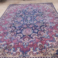 یک عدد فرش بسیار تمیز