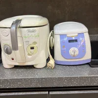 دوعدد سرخ کن دانشجویی و دو لیتری