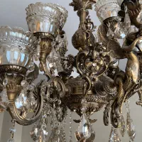 یک جفت لوستر برنز دوطبقه با لامپ LED