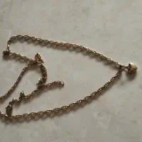 چندتیکه گردن بند و گوشواره اکسسوری