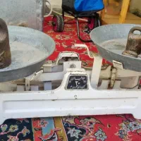ترازو با تمام سنگهاش