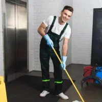 استخدام نفر نظافت