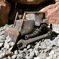 استخدام فروشنده آقا  قطعات هیدرولیک راهسازی