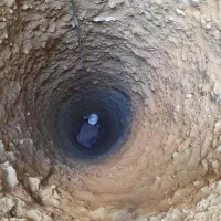 مقنی چاه کن تخلیه چاه لایروبی