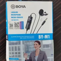 دوربین عکاسی بهمراه میکروفون Boya و سه پایه دوربین|دوربین عکاسی و فیلم‌برداری|قم, شهر قائم|دیوار