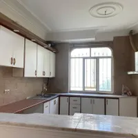 ۱۰۲ متر فول با پارکینگ و انباری خ هشتم بدون مالک