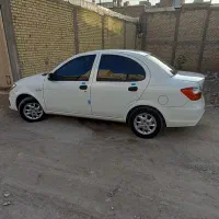 ساینا S سفید