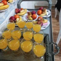 به یکتفر خانم یا اقا جهت کار در تالار نیازمندیم