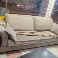 مبل 8نفره سالم به همراه کاور وعسلی سالم|مبلمان خانگی و میز عسلی|قم, بنیاد|دیوار