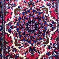 فرش دستباف با پشم گوسفندی