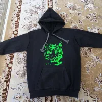 هودی نو|لباس|اهواز, گلستان|دیوار