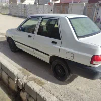 ماشین مدل 95تمیز نوک گلگیر رنگ داره