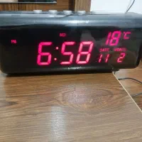 ساعت رو میزی دیجیتال