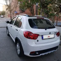 کوییک r مدل ۹۹ بی رنگ